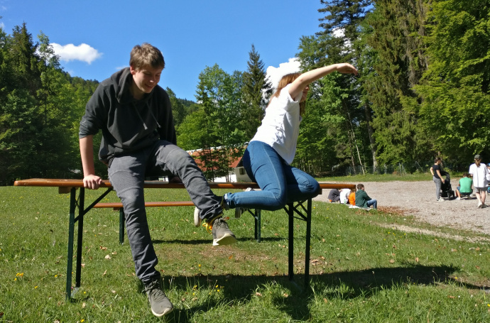 Konrad und Julia geben alles an der Fun & Action-Station am Kreiswettbewerb 2018