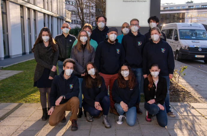 Mitglieder des Kreisausschusses v.l.n.r. Thomas Sieber, Michael Kirchmeyer, Laura Olavydez, Rosa Sposito, Moritz Oberwallner, Michaela Sieber, Dominik Hošek und Julian Nickel (Foto: JRK/Julian Nickel)