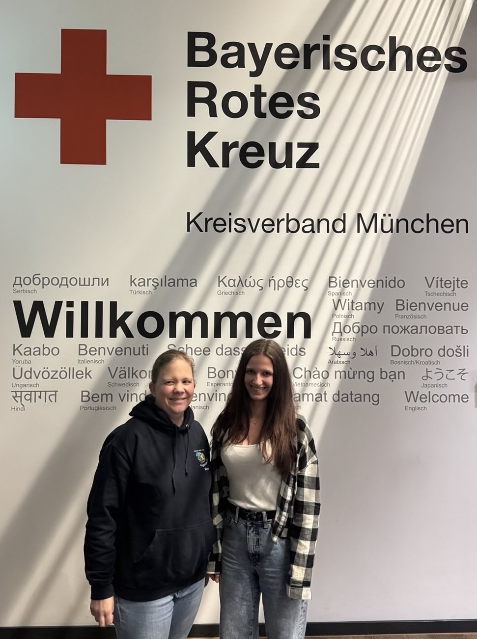 Ehrenamtliche Mitglieder der Kreisleitung v.l.n.r. Michaela Sieber und Sinja Thedens(Foto: JRK)